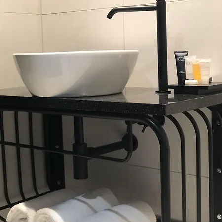 Chevron Hotel 4*