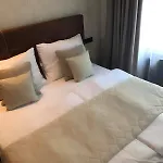 Chevron Hotel