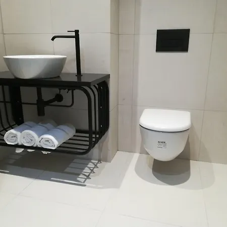 Chevron Hotel 4*