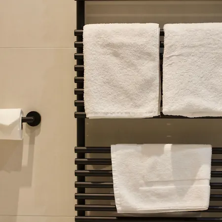 Chevron Hotel 4*