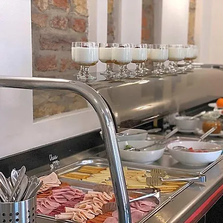 Hotel Chevron Praag