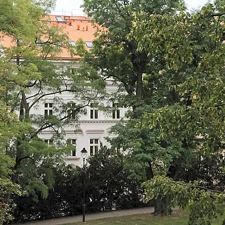 Chevron Hotel Praag