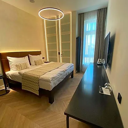Hotel Chevron 4*